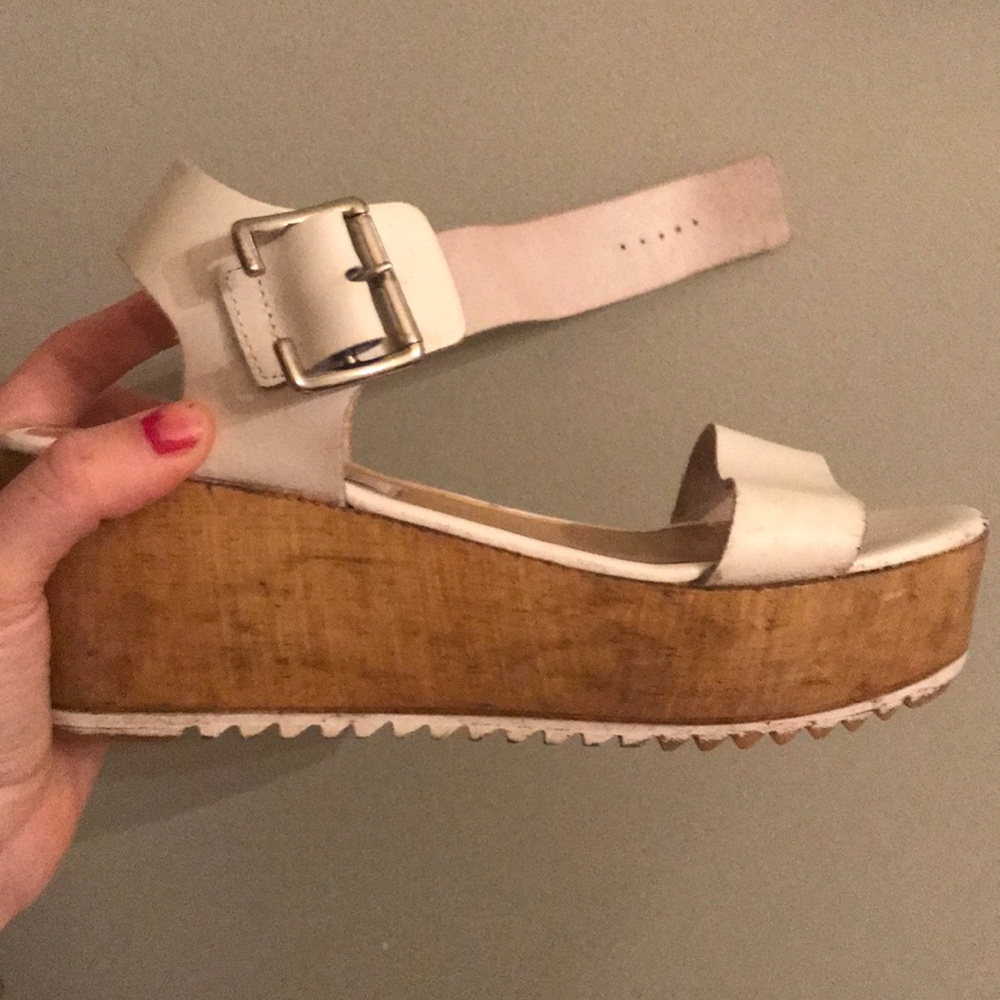 Shoes - Picture 2 of 3